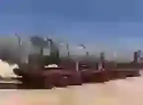 Tractor 8x8 - 800 HP with 8-Axel  hydraulic suspension trailer